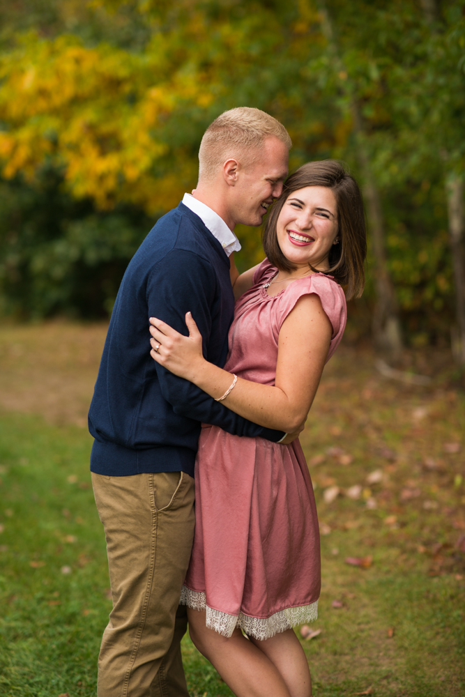 fall apple orchard engagement photos