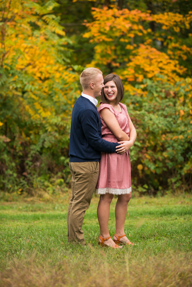 fall apple orchard engagement photos