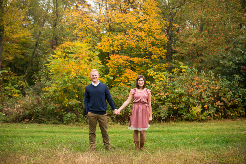 fall apple orchard engagement photos