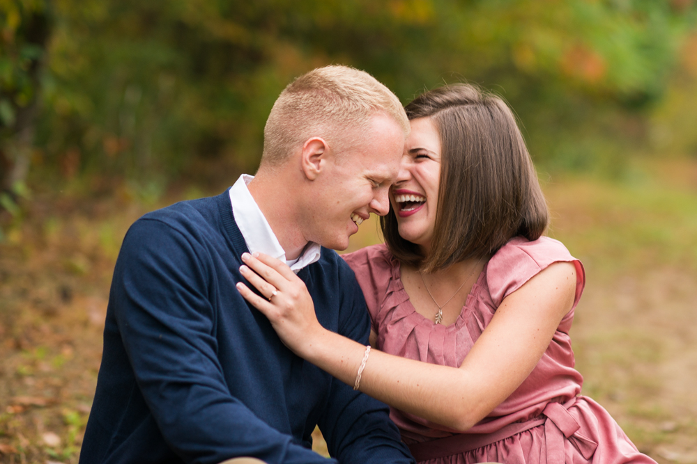 fall apple orchard engagement photos