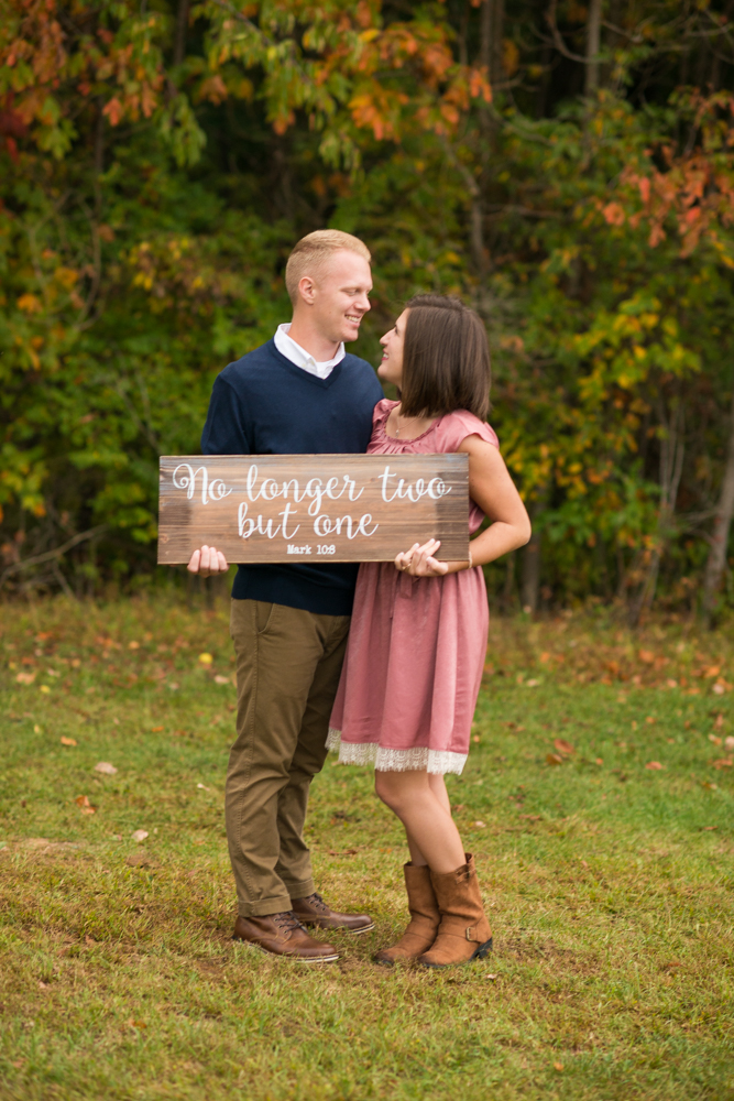 fall apple orchard engagement photos