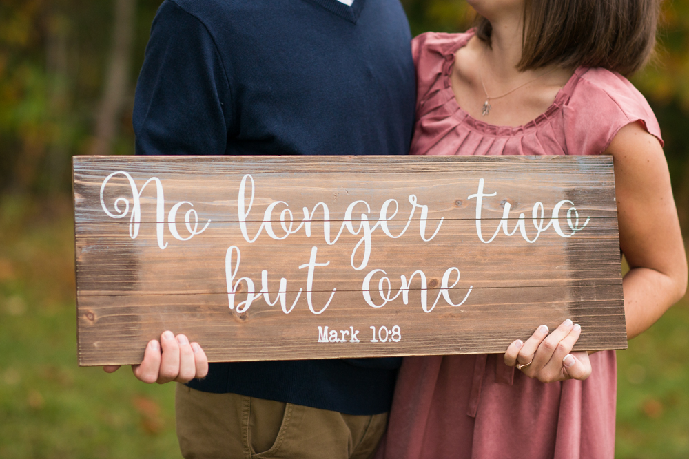 fall apple orchard engagement photos